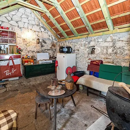 Lovely In With Kitchen * Blizna Donja